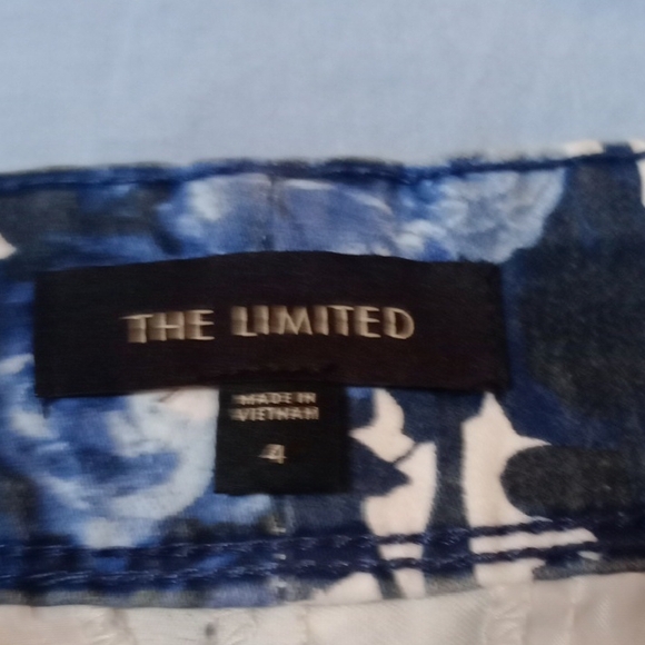 The Limited Blue White Floral Shorts Size 4 Stretch Cotton Summer - Picture 5 of 12